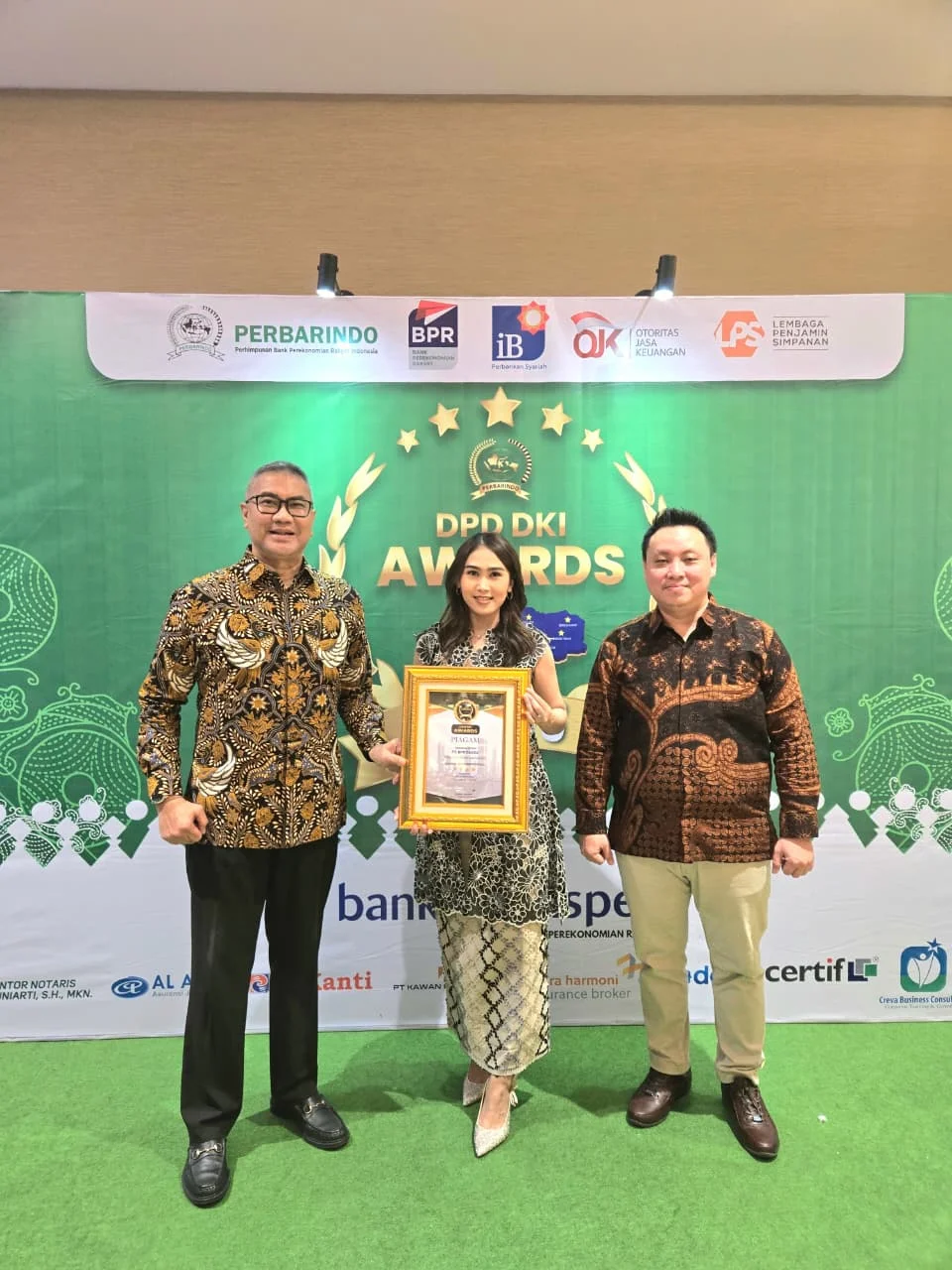 Bank Dassa Raih Predikat Bintang Empat Dari Penghargaan BPR Awards 2026